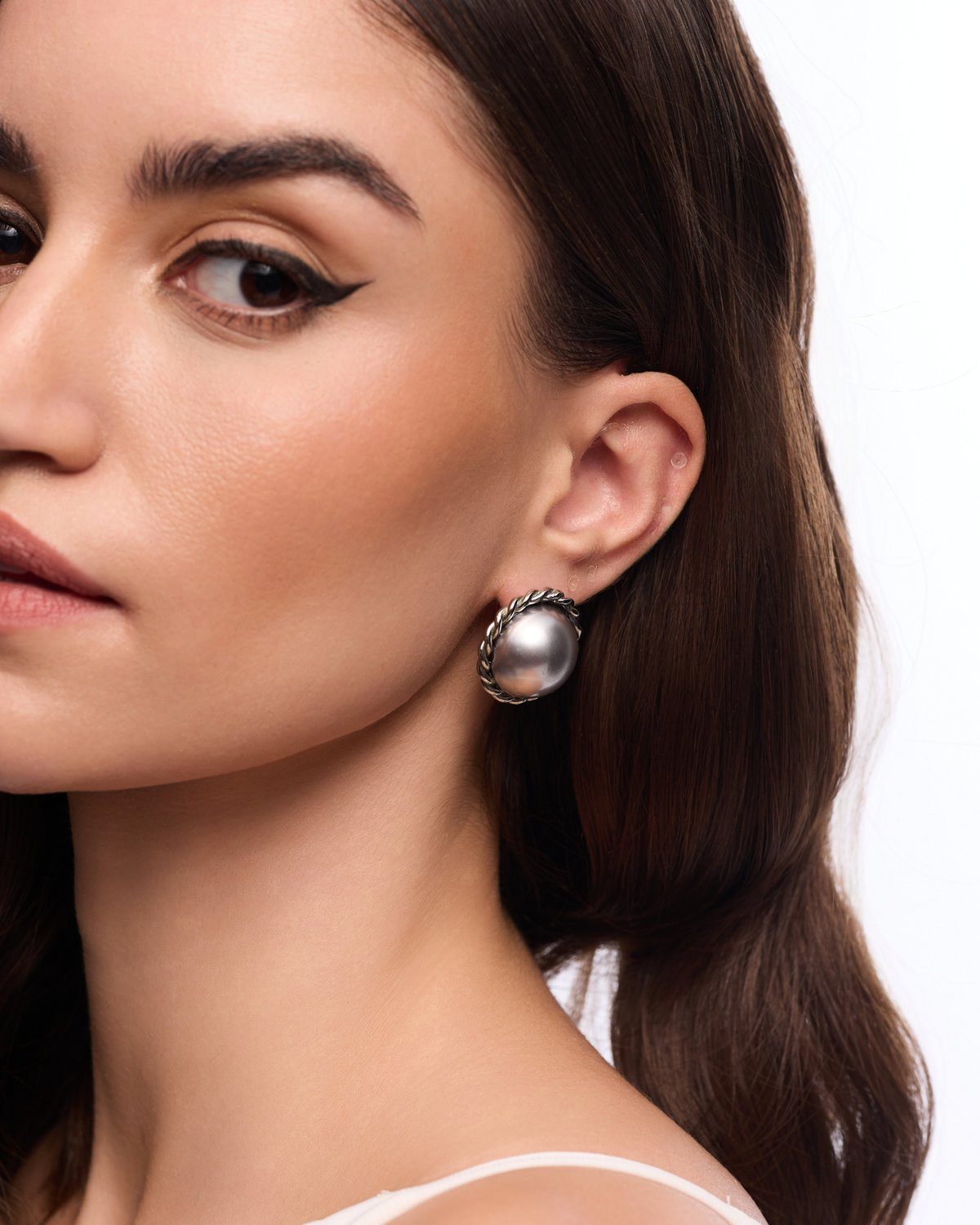 Senora Studs - Chrome