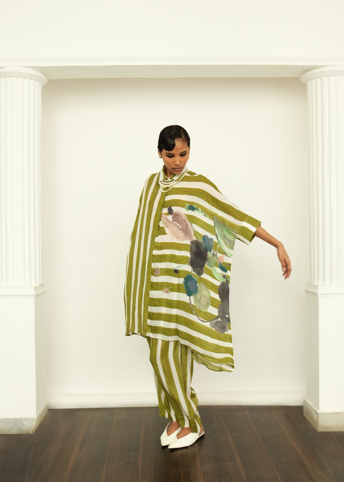 Olive and White Striped Anti-Fit A-Line Kurta
