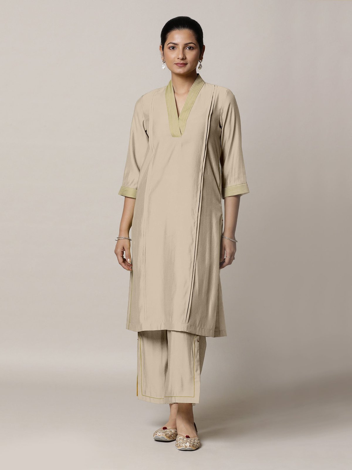 Vanya Rozaana Kurta