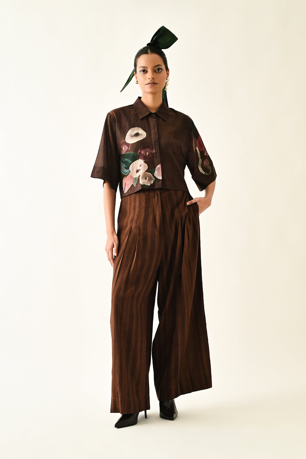 Brown Wide-Leg Pleated Abstract Print Trousers