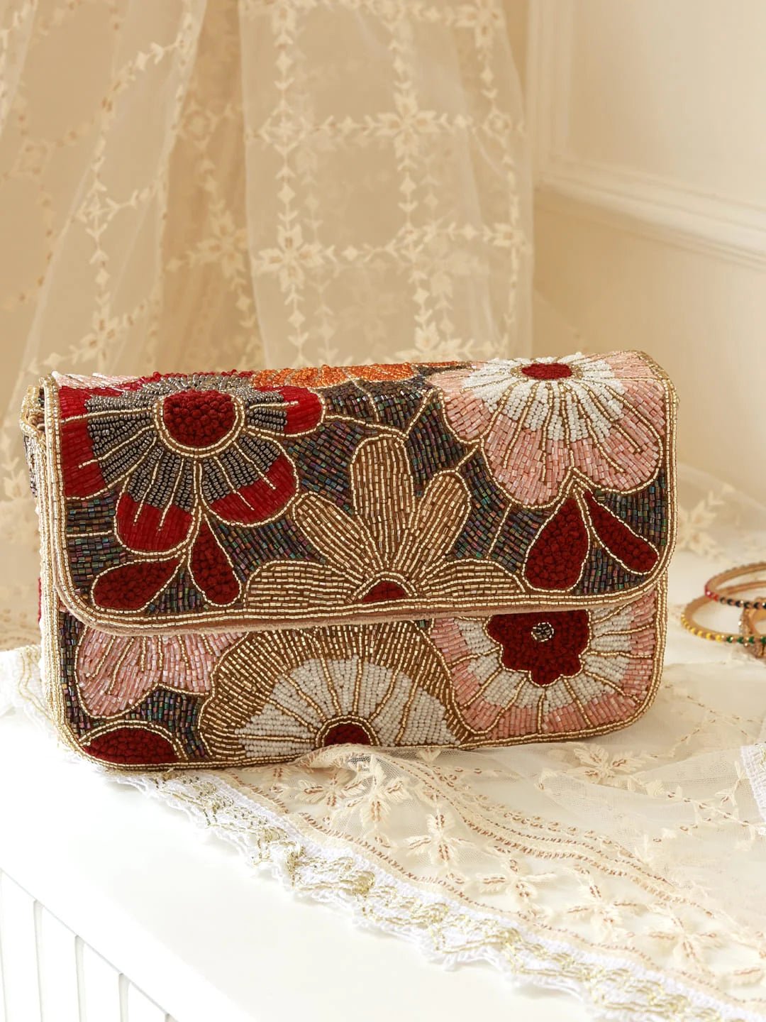 Daisy Baguette Bag with Handle