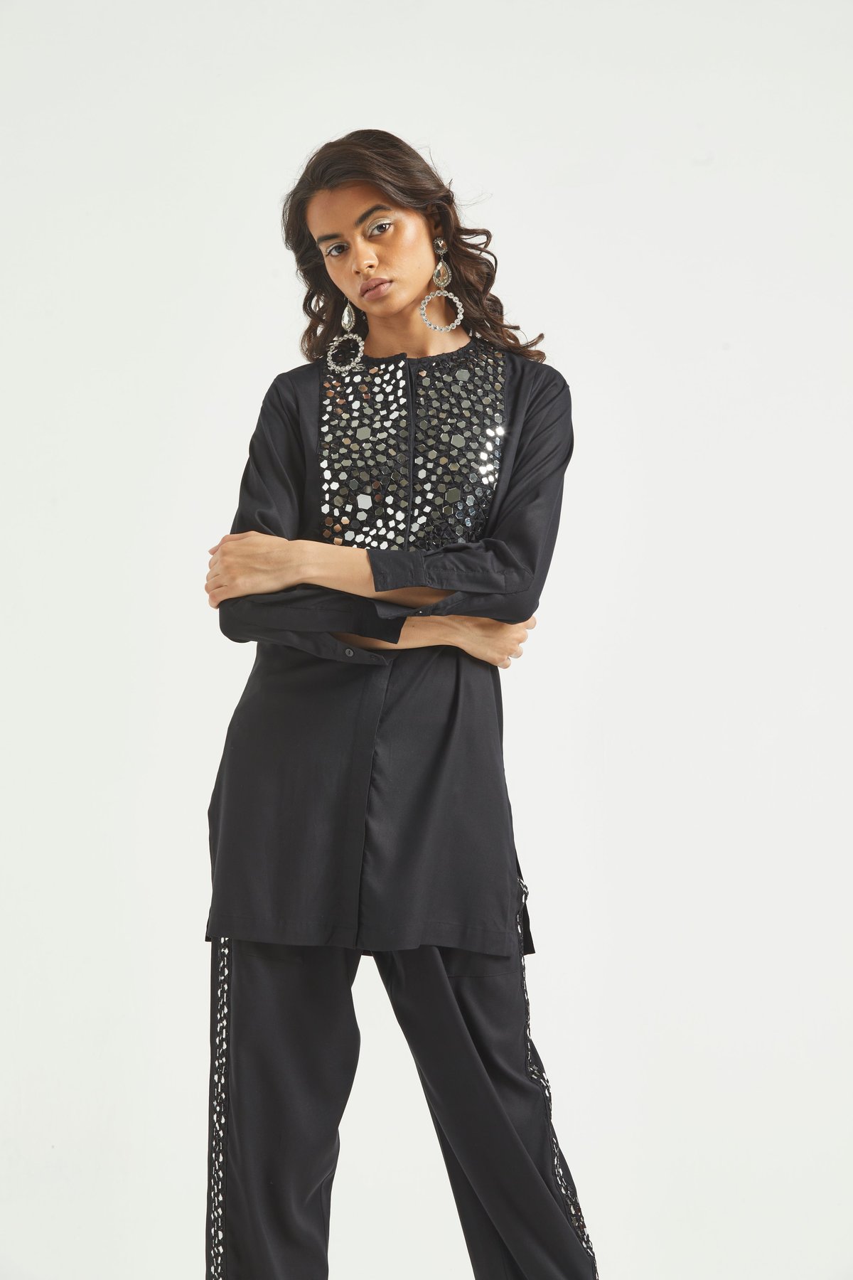Black Mirror-Work Bib Longline Shirt