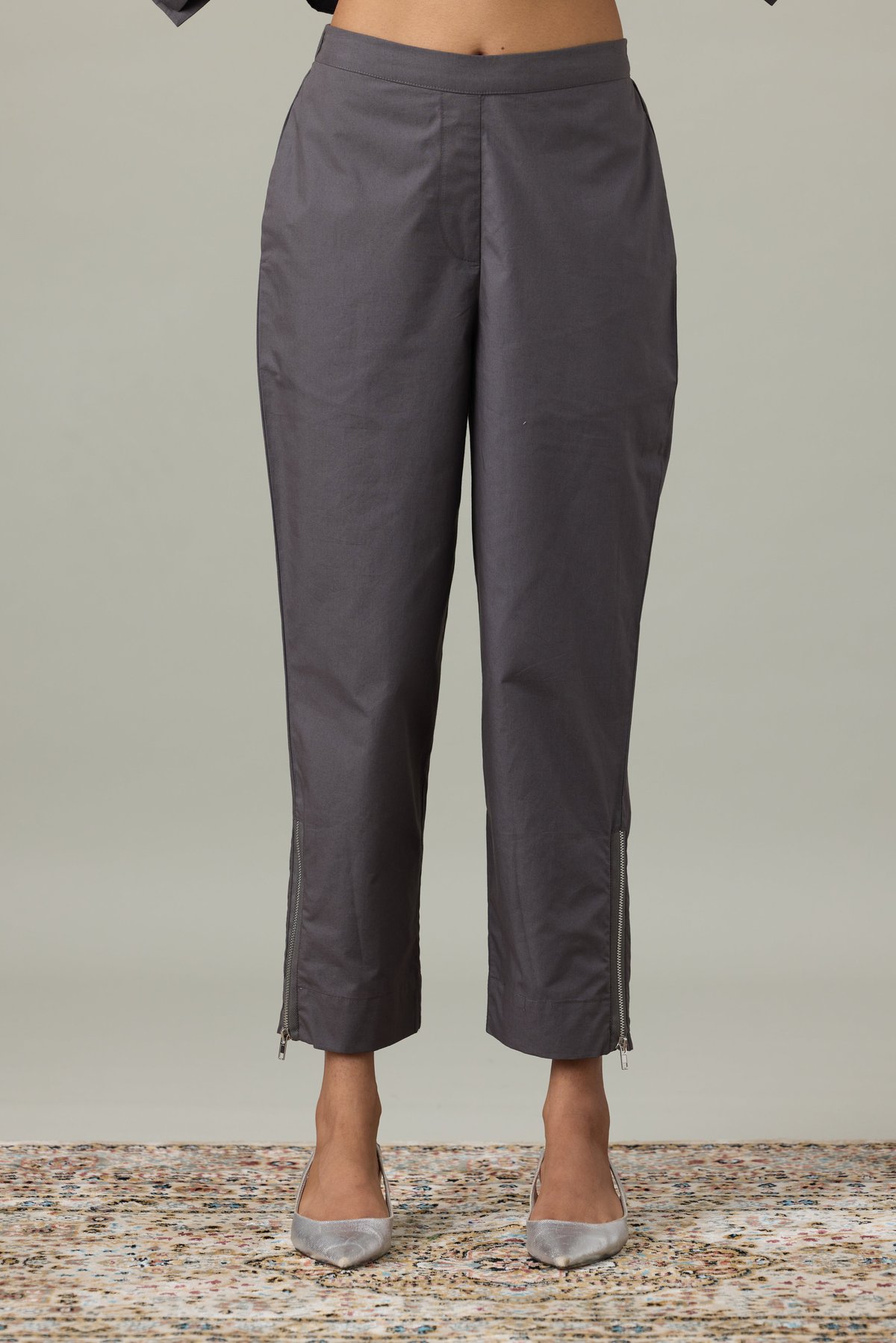 Maxine Pant
