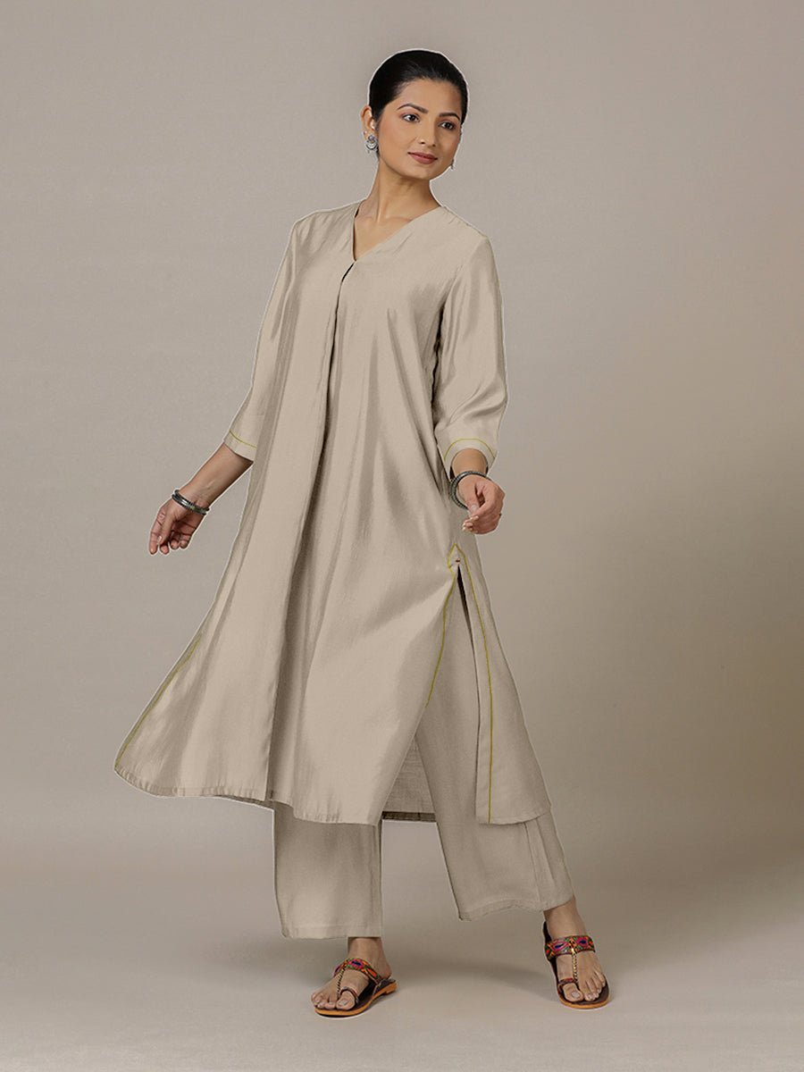 Alisha Rozaana Kurta