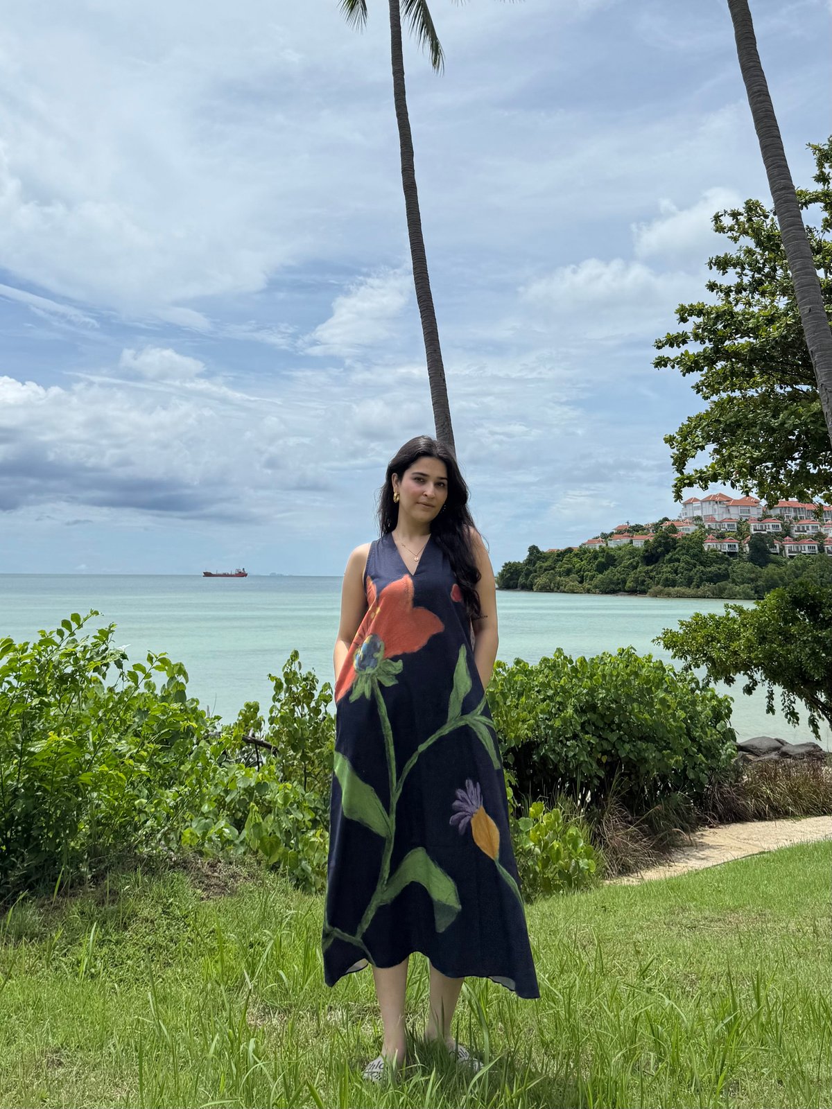 Blue Floral Print Sleeveless V-Neck Midi Dress