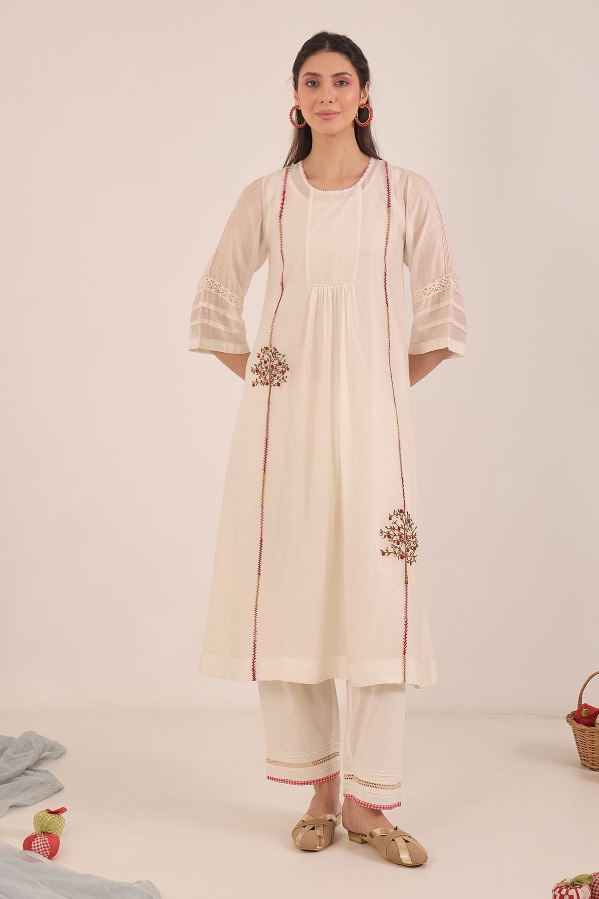 KHUBANI KURTA SET