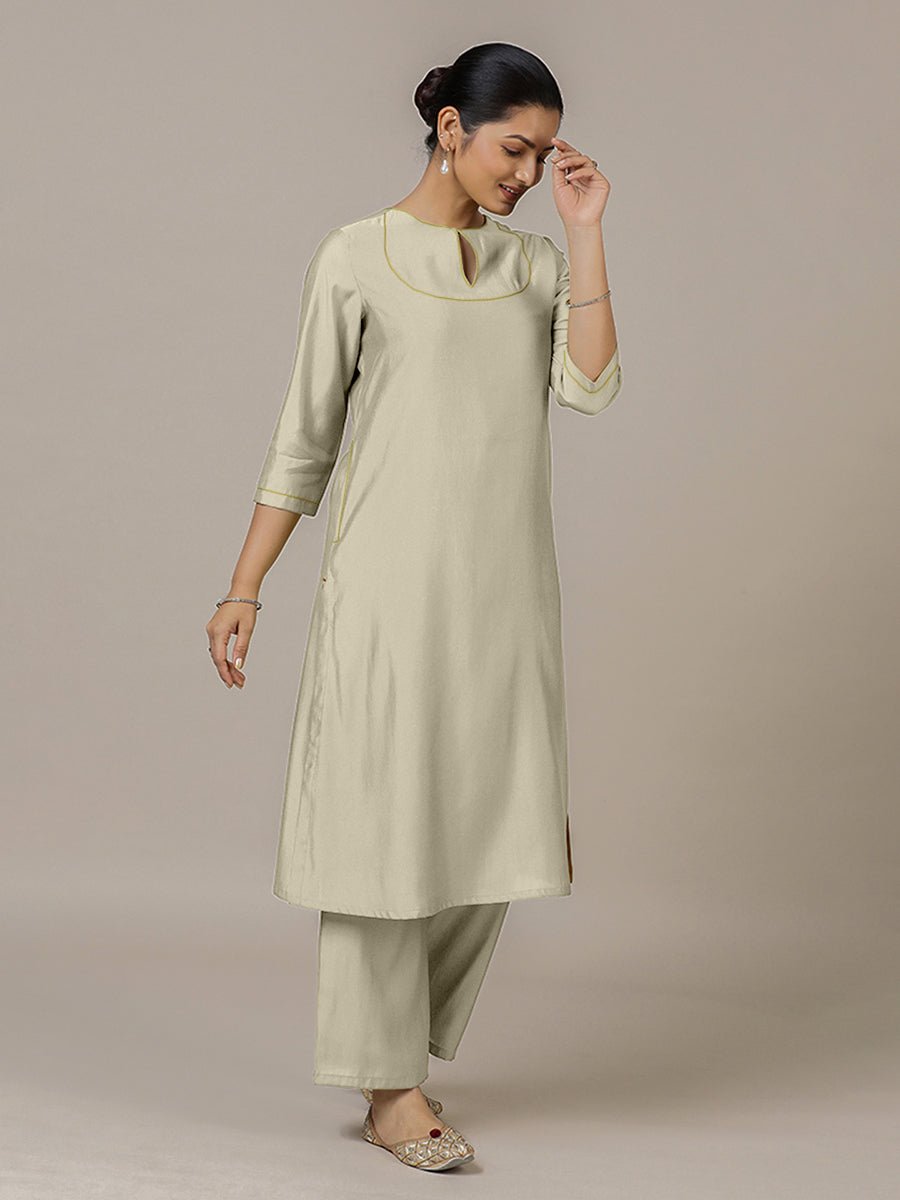 Zoya Rozaana Kurta