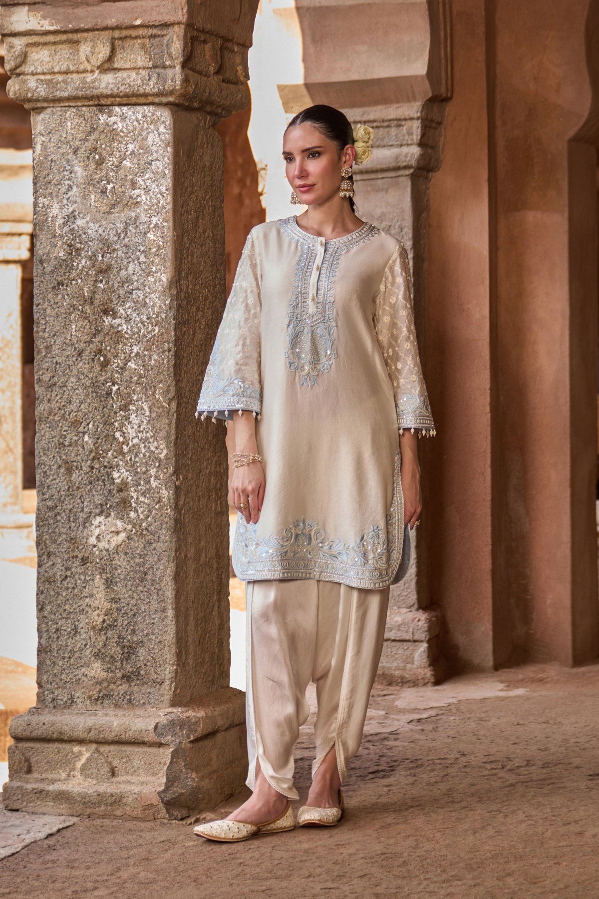 Ruhi - Short Kurta And Dhoti