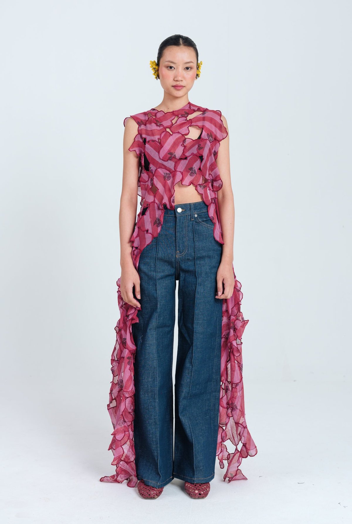 Spring Cut-out Cape