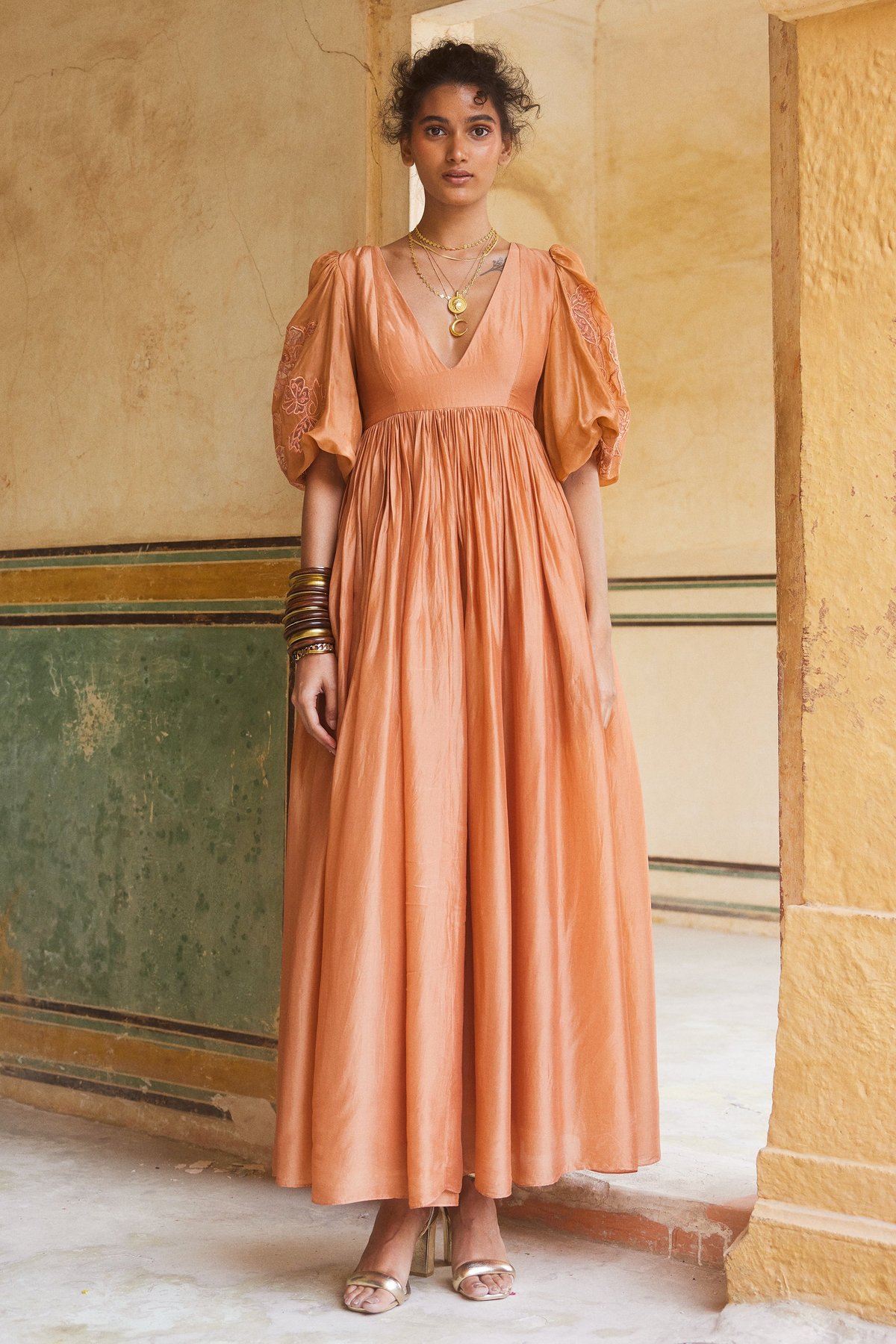 Beth Dress ��Peach