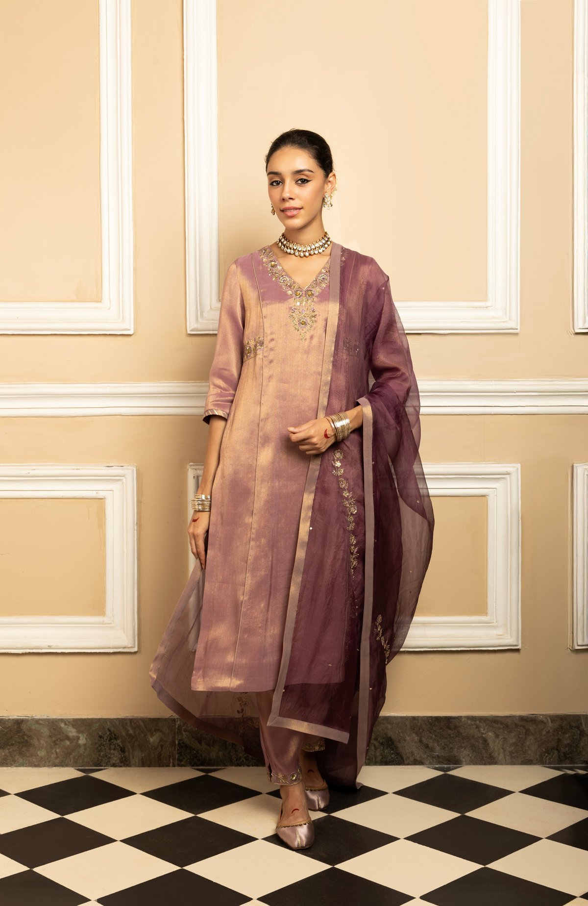 Suhani Tissue Handcrafted Kurta Set