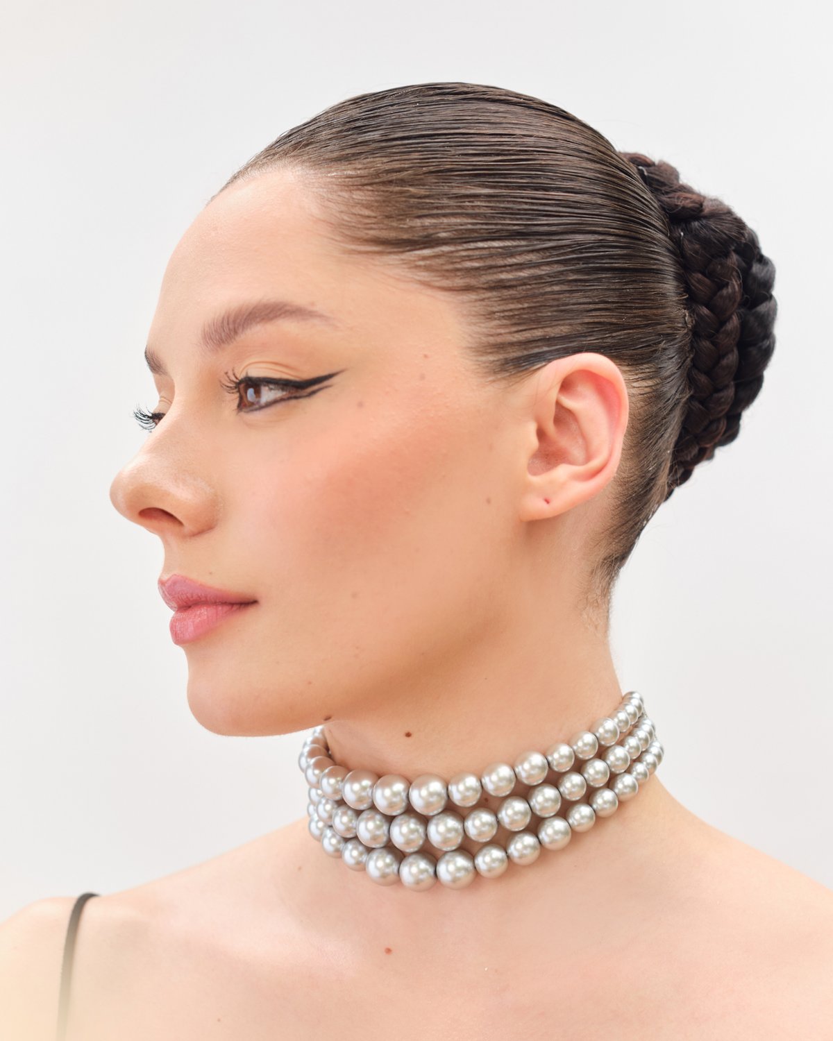 Graded Pearl Choker