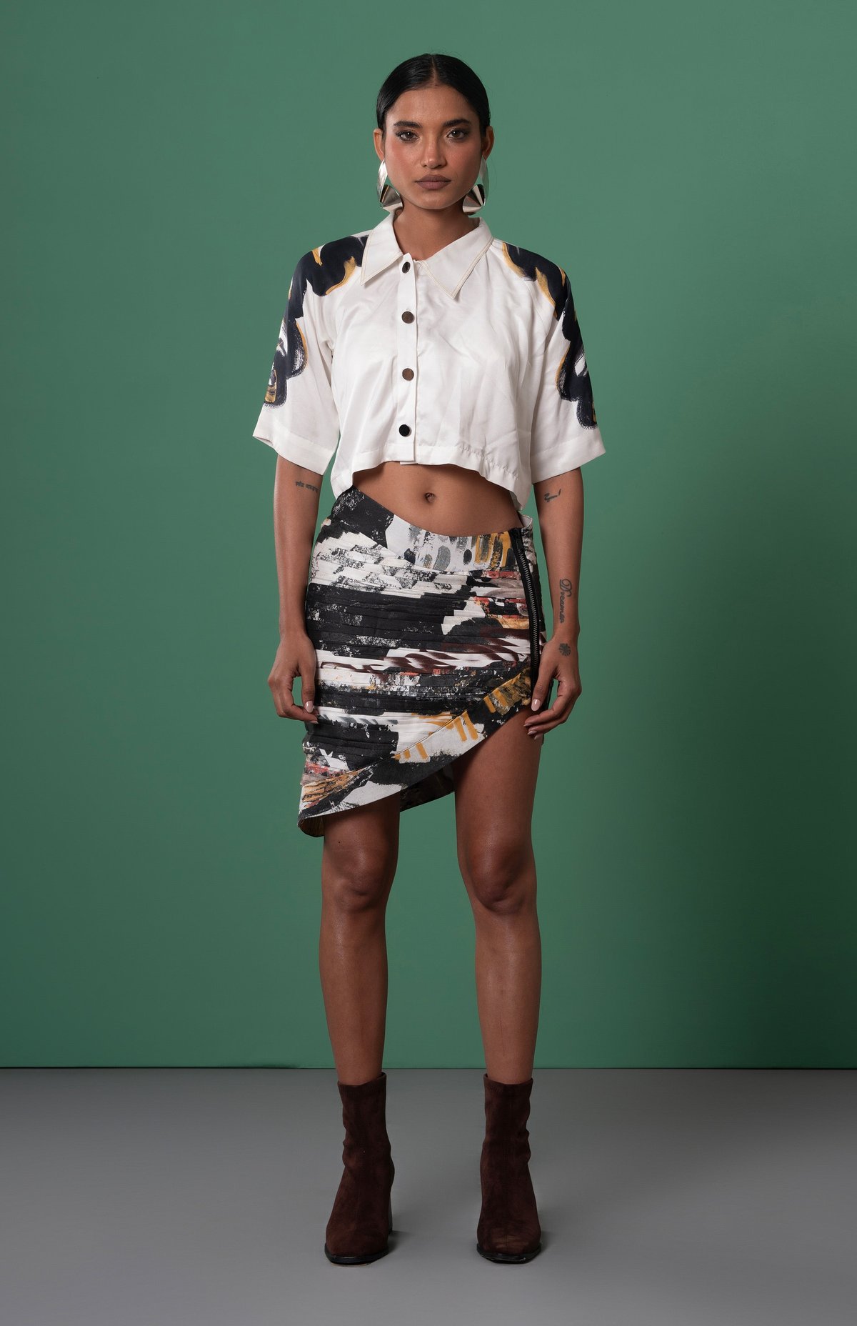 Multicolor Cropped Cross-Placket Shirt with Printed Sleeves