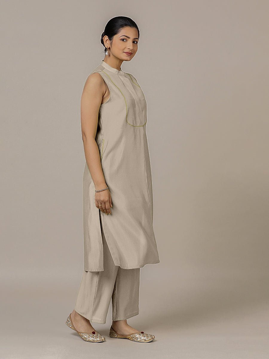 Eira Rozaana Kurta