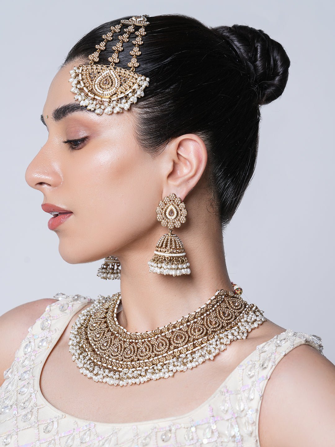 White Reverse AD Heavy Bridal Jewellery Set