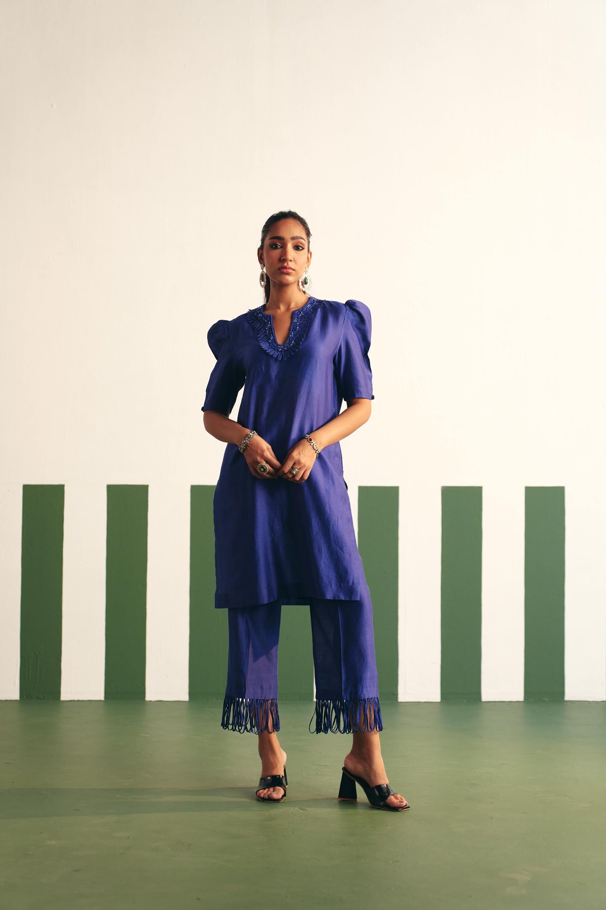 Ink Blue Chanderi V-Neck Puff Sleeve Kurta Set