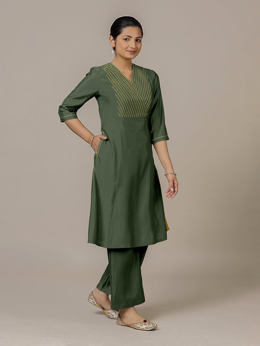 Piya Rozaana Kurta