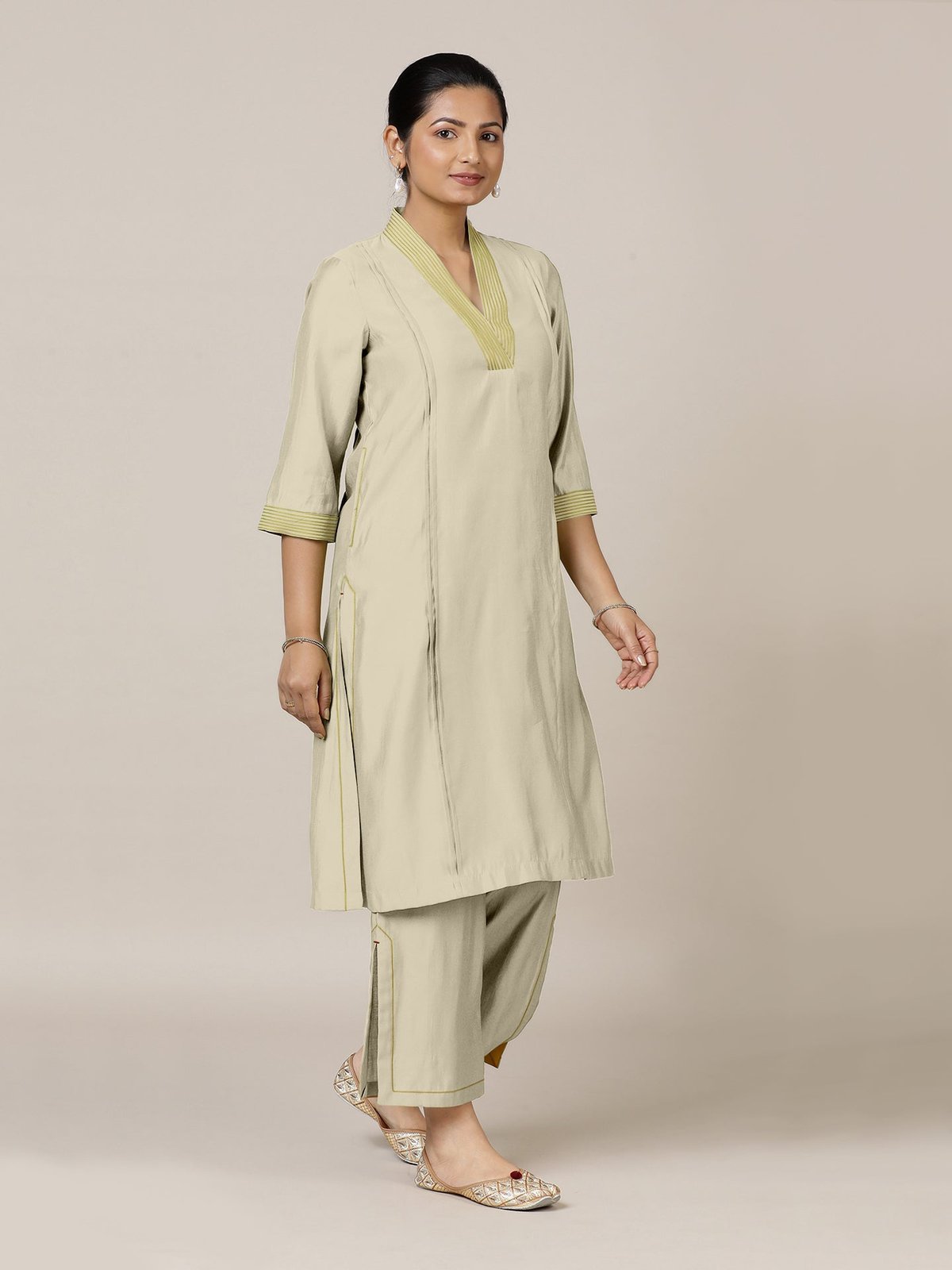 Vanya Rozaana Kurta