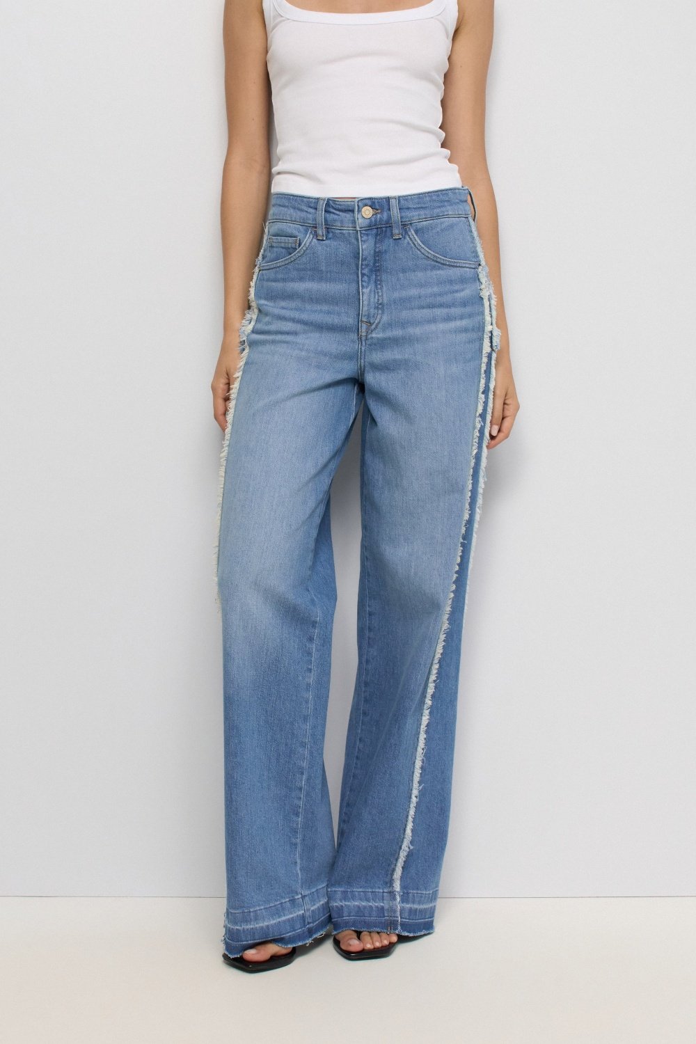 Jeans Faith Wide W/ Ripped Details