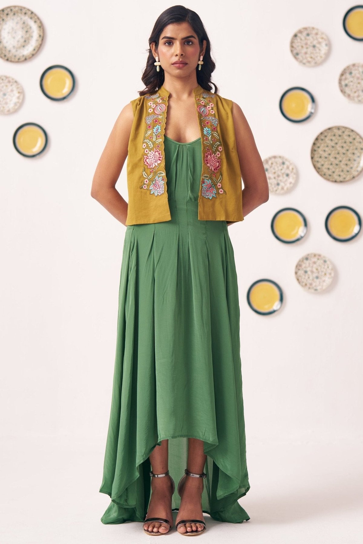 Yellow Cropped Sleeveless Embroidered Jacket