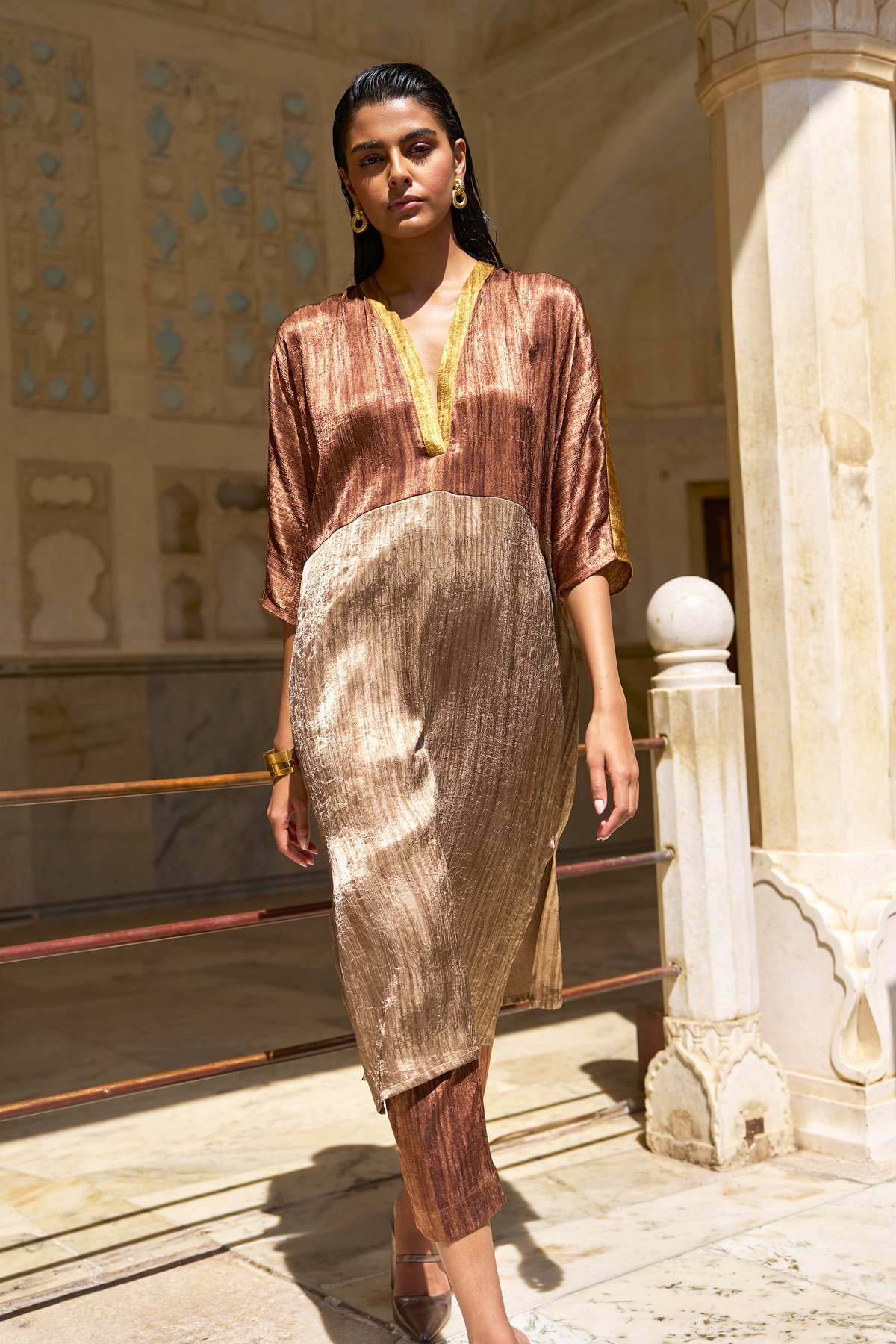 Metallic Colorblocked V-Neck Tunic Top