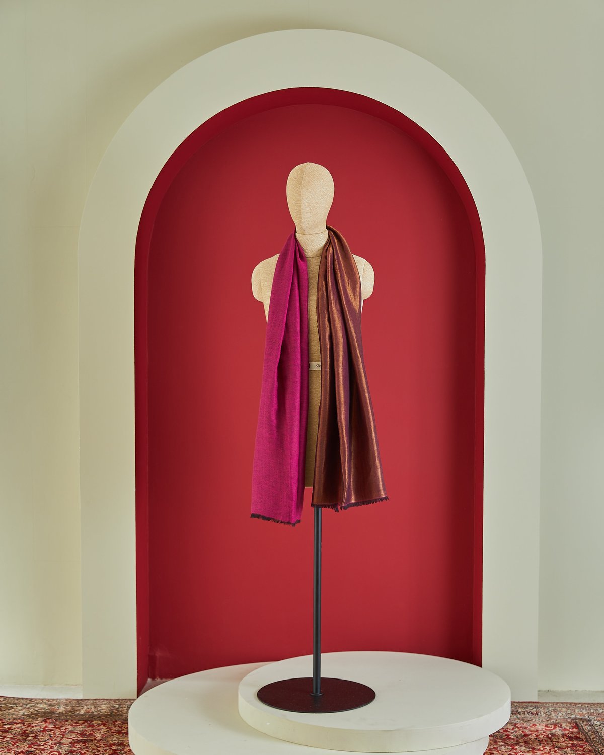 Wool Reversible Zari Stole