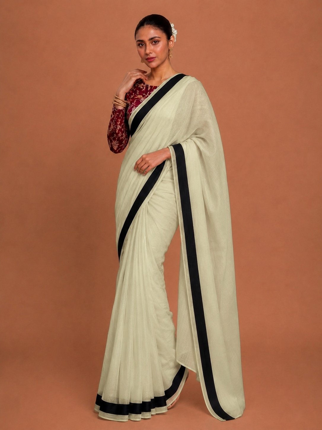 Nainika Saree
