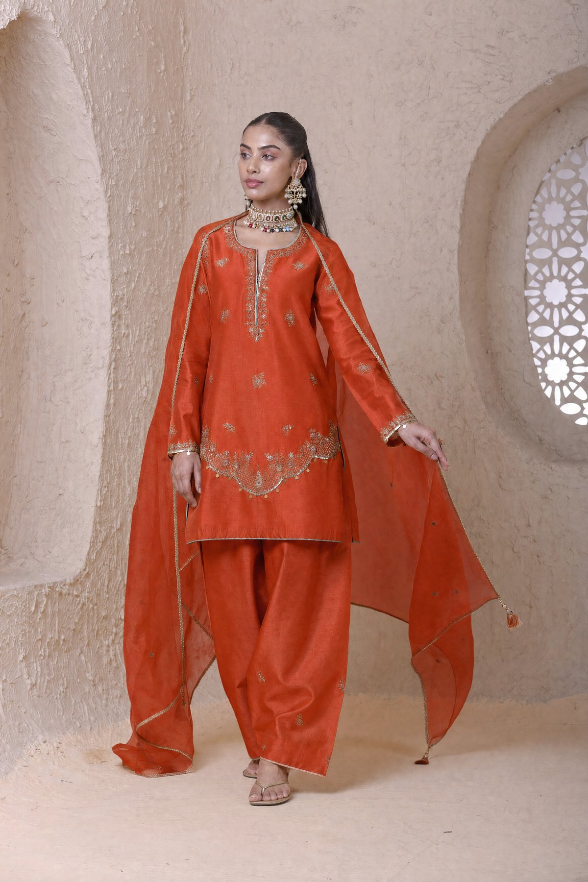 Rangrez Scallop Short Kurta Set