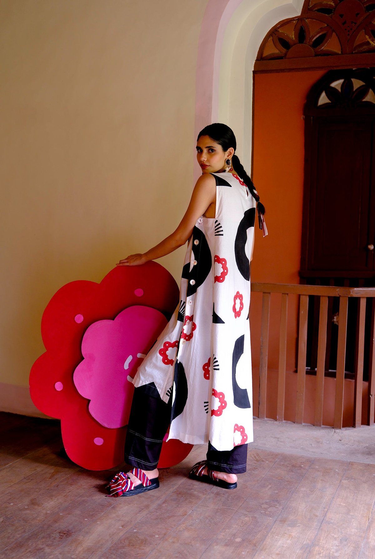 Black and White Block Print V-Neck Kurta Set