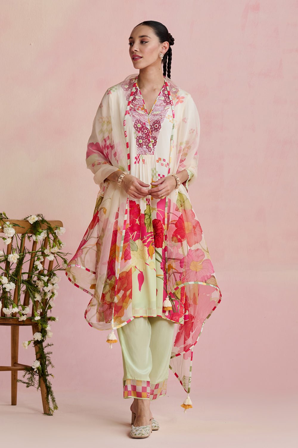 Floral Printed Crepe Kurta Set with Organza Dupatta