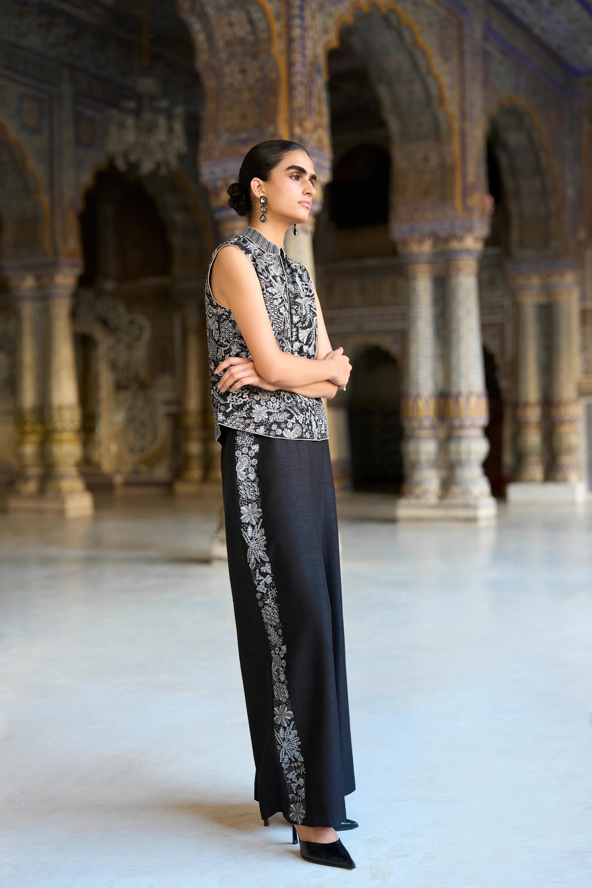 Metallic Thread Embroidered Straight-Cut Pant