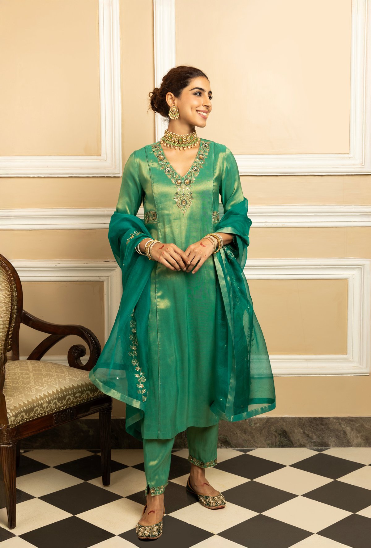 Suhani Tissue Handcrafted Kurta Set