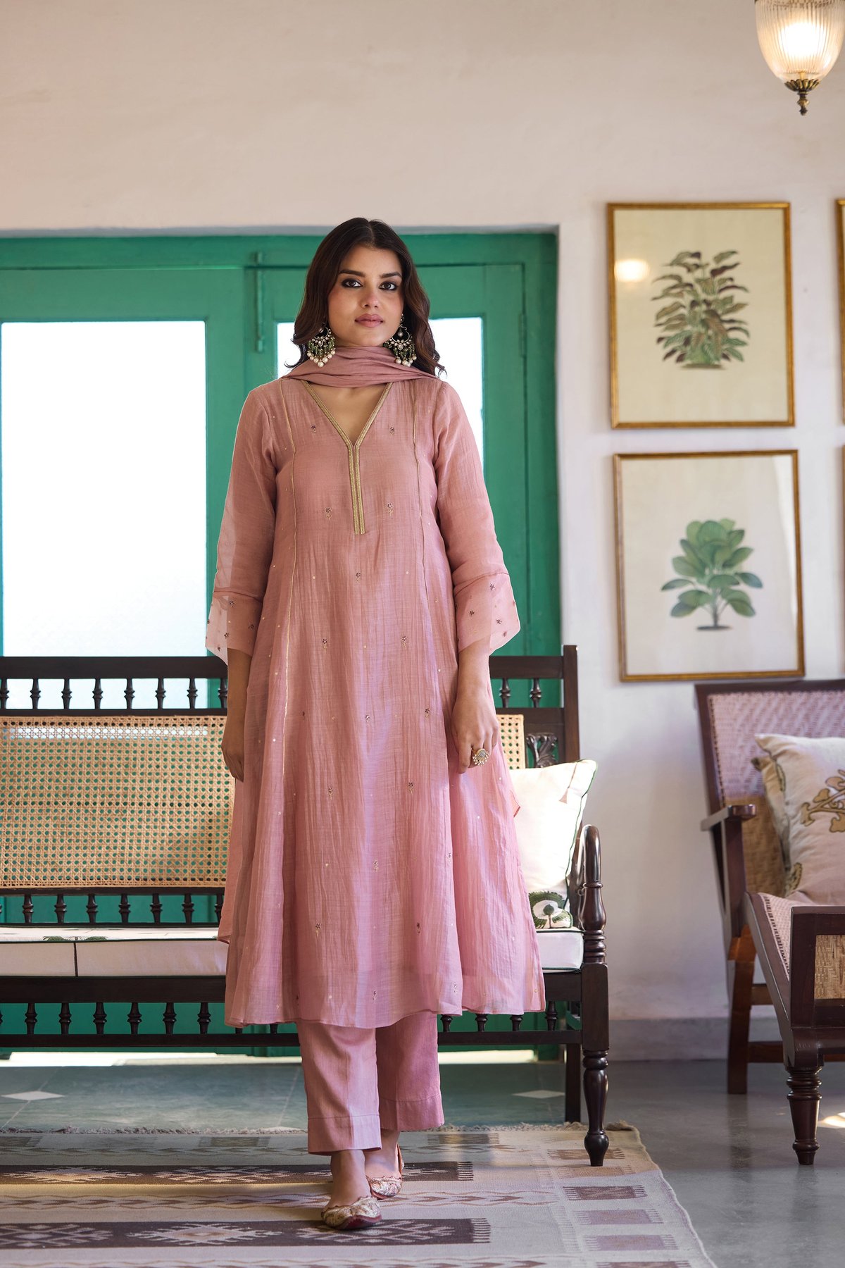 Old Rose Silk Chanderi Embroidered Kurta Set