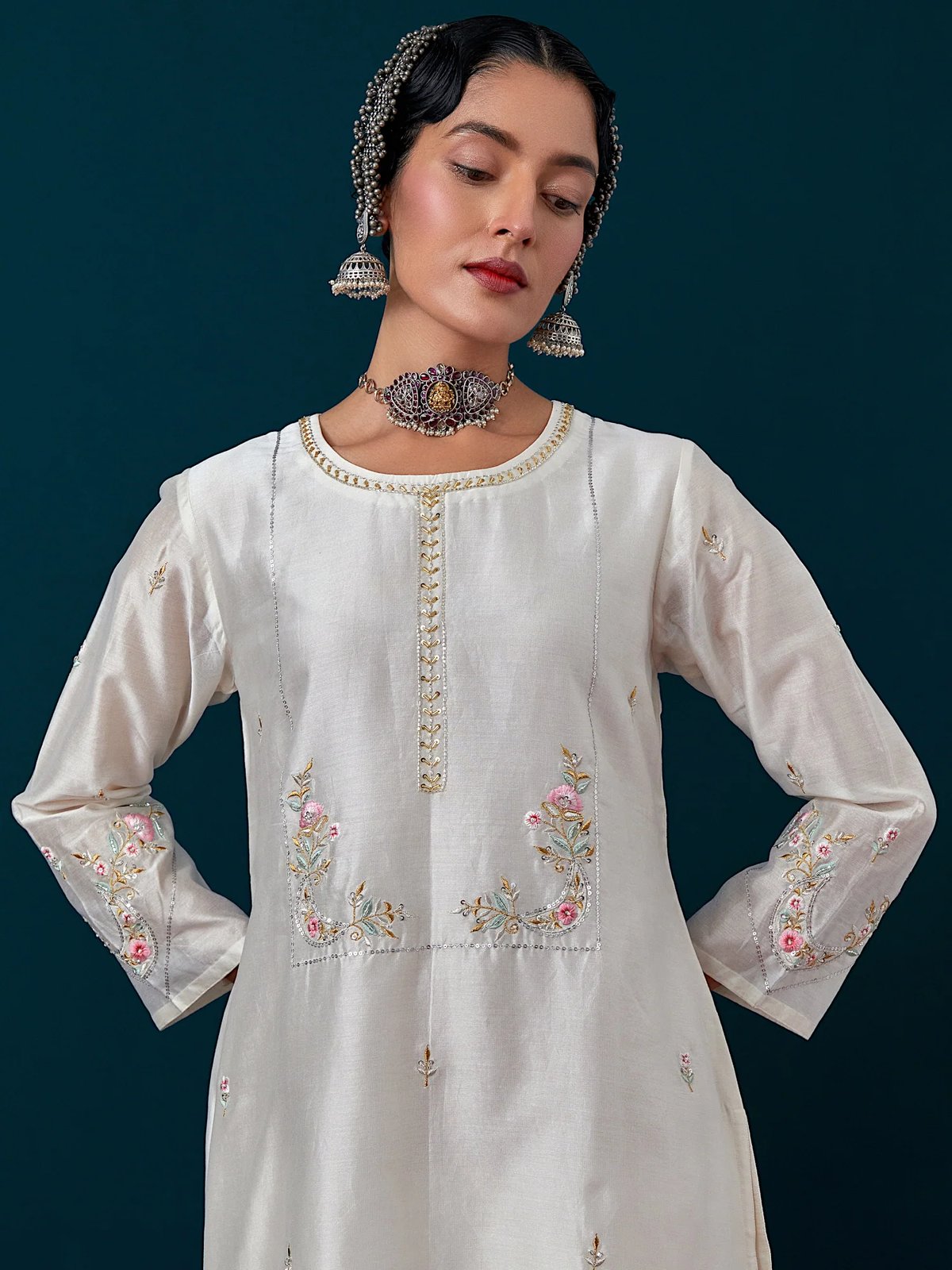 Off White Silk Chanderi Embroidered Yoke Straight Kurta