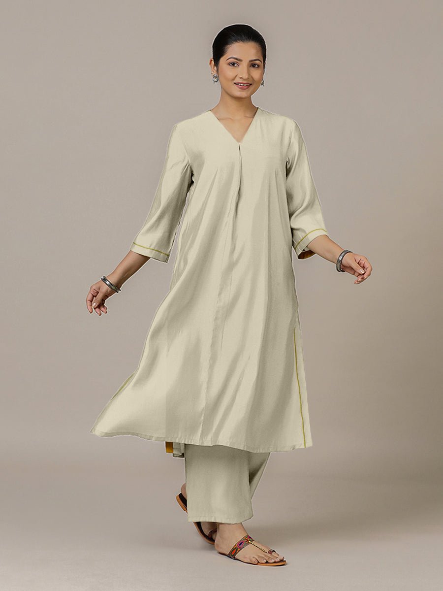Alisha Rozaana Kurta