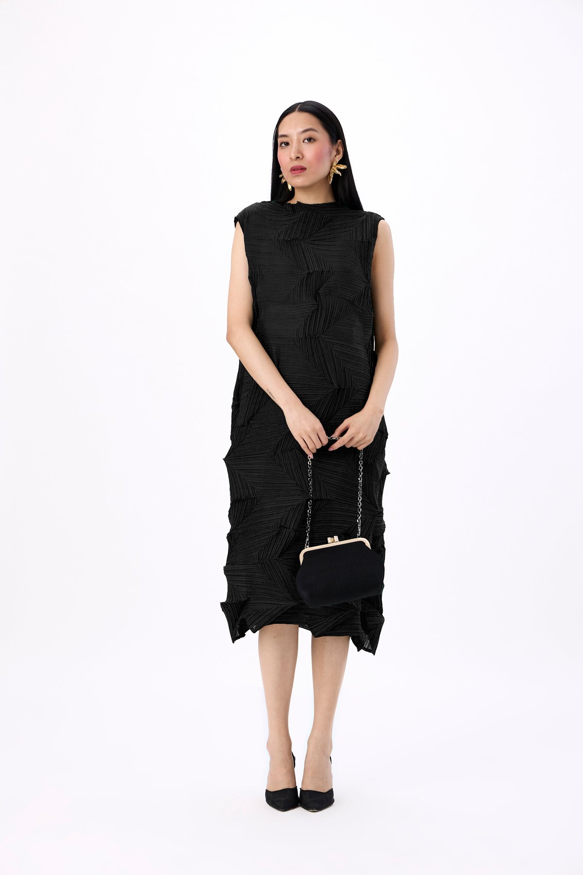 Black 3D Pleated Sleeveless Midi Dress
