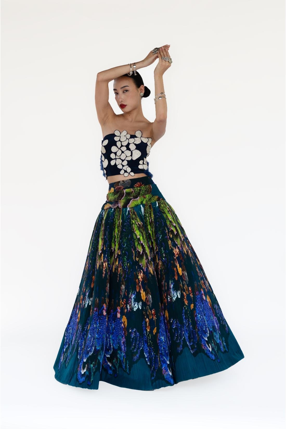 Dokmai Skirt