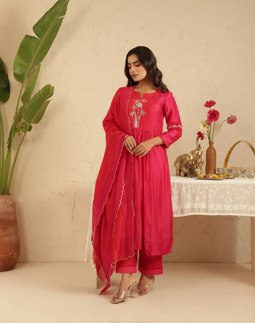 Gulabik Cut Dana Suit Sets with Dupatta