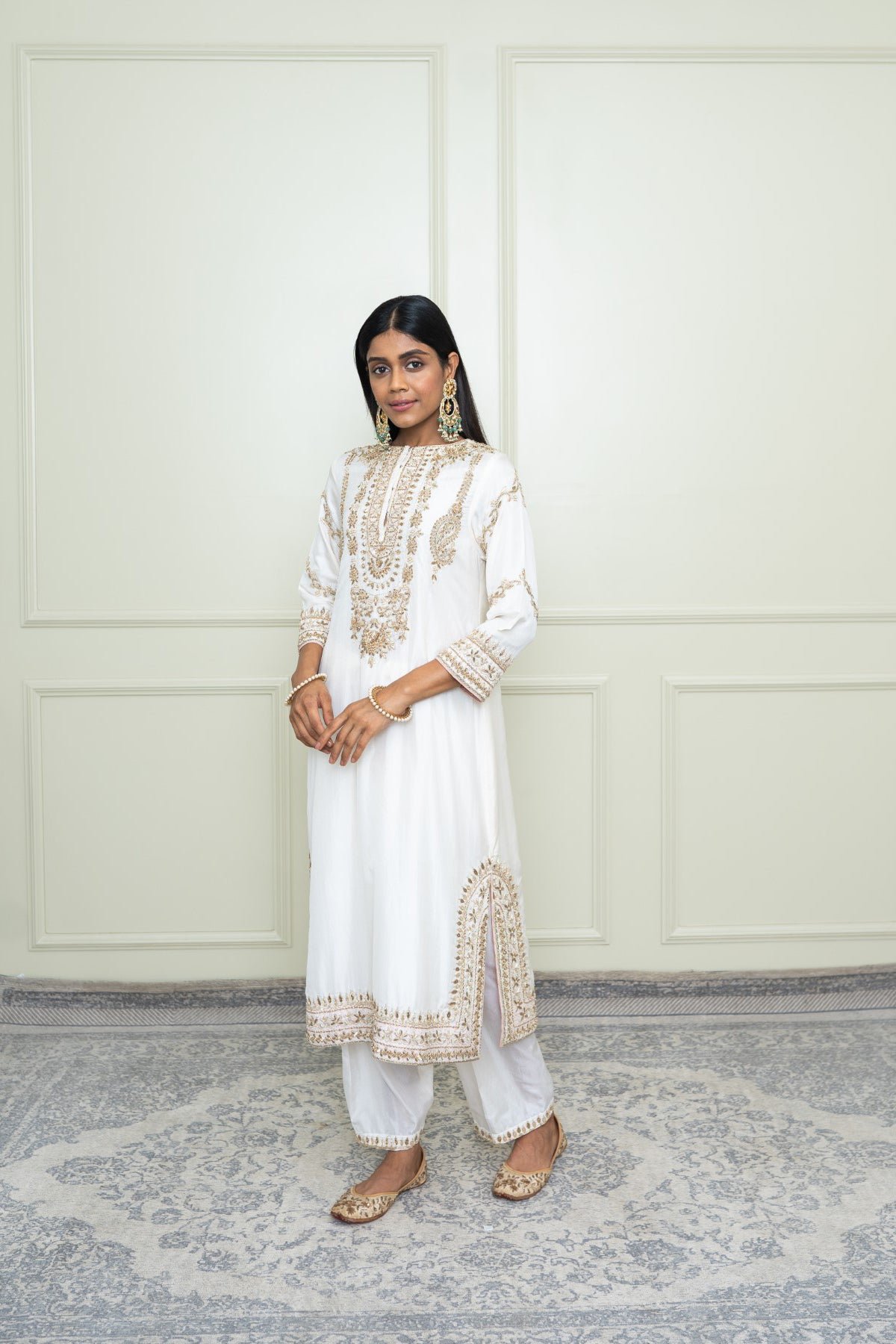 Daisy Ivory A-Line Silk Kurta Set With Zardozi Work