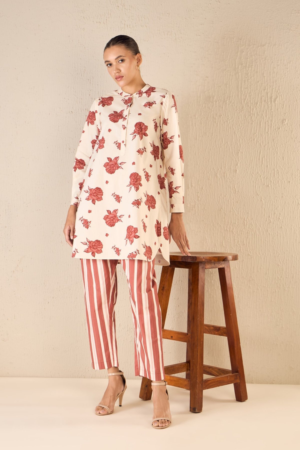 Vintage Rose: Red Rose Tunic