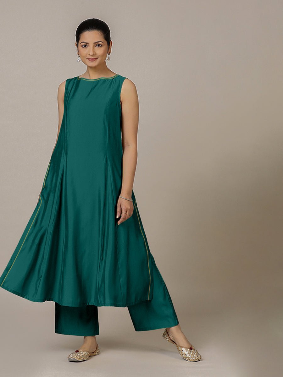 Sarah Rozaana Kurta