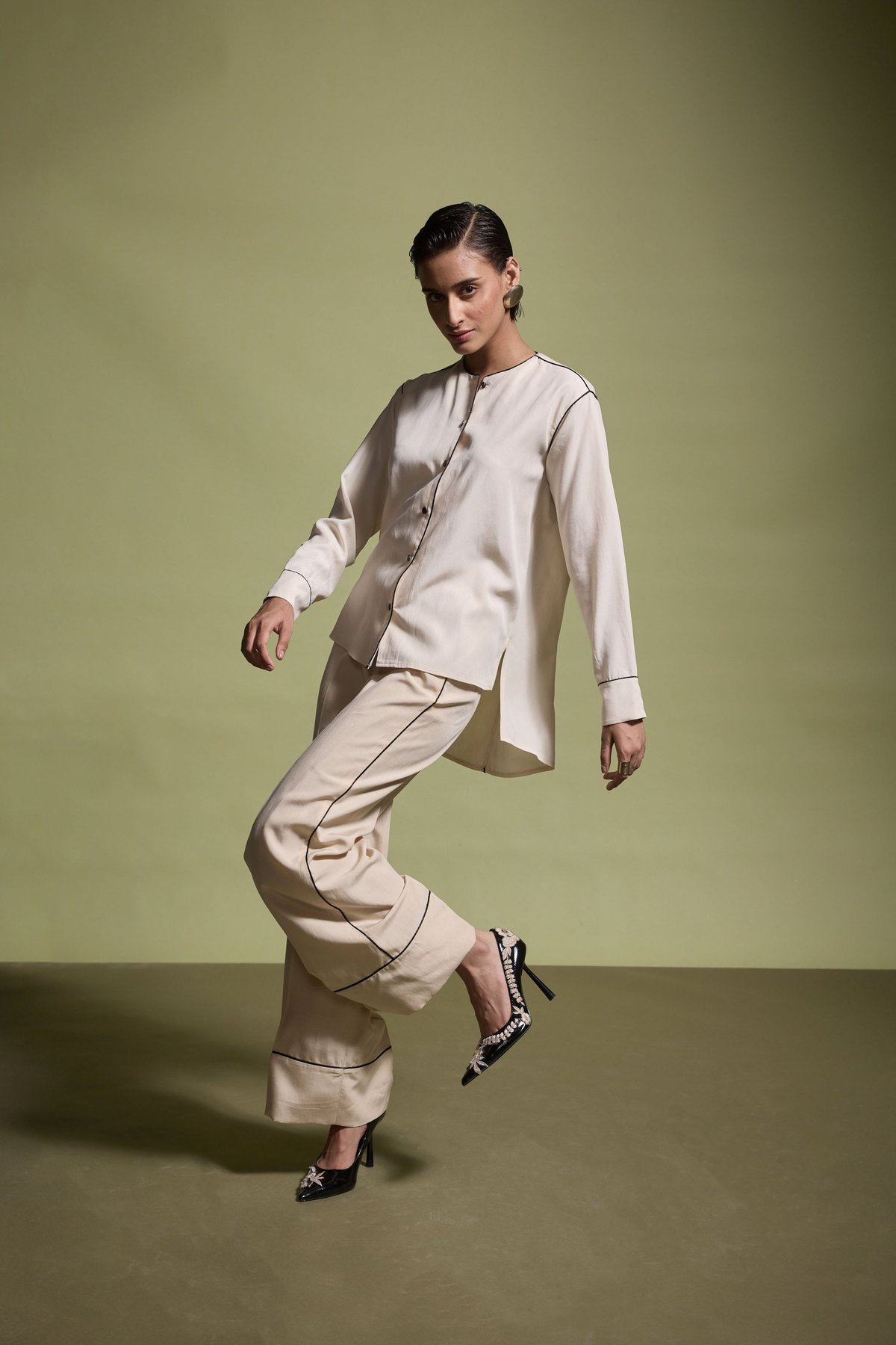 Off White Wide-Leg Tencel Trousers with Contrast Piping