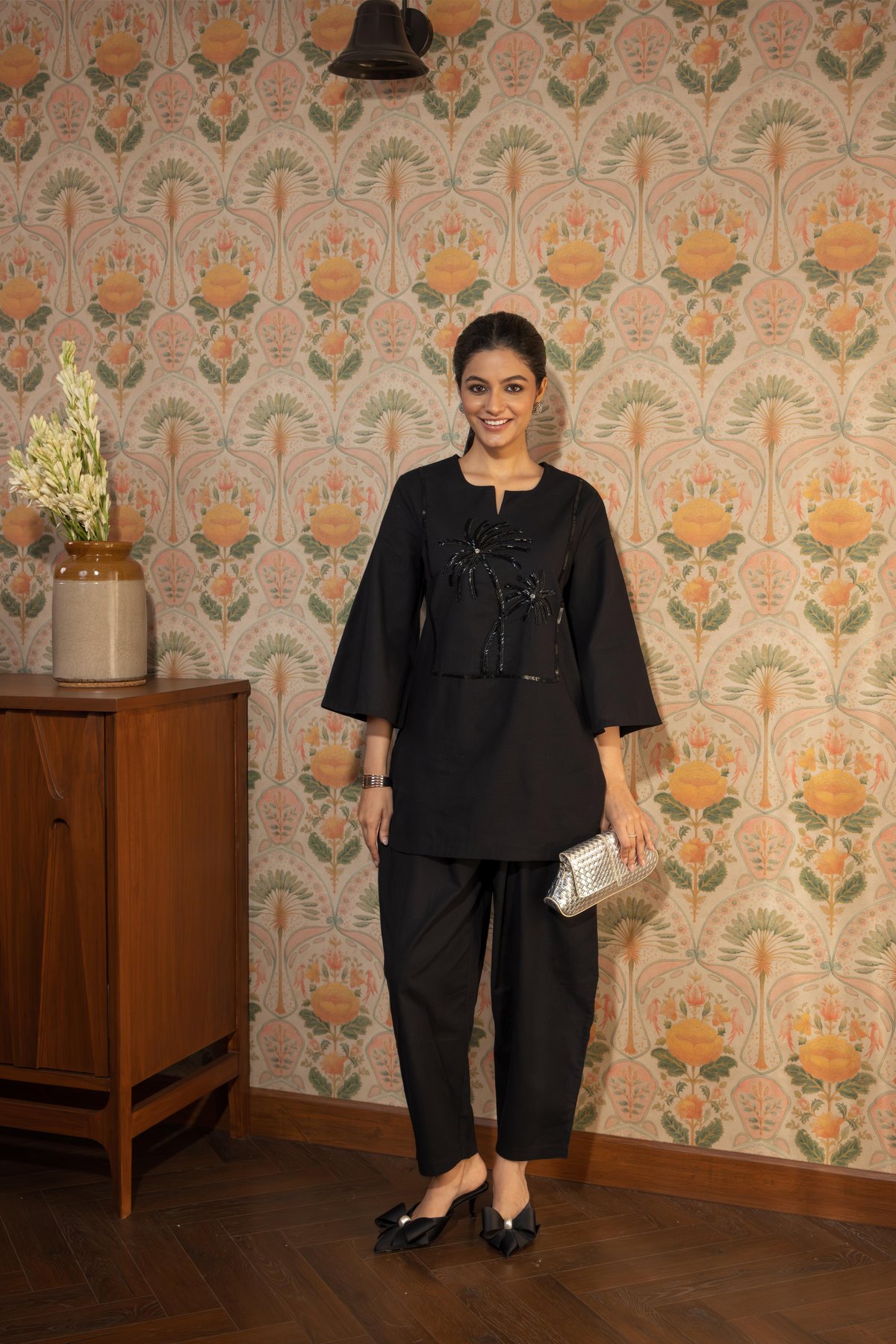Black Straight Kurta Set with Tonal Palm Embroidery