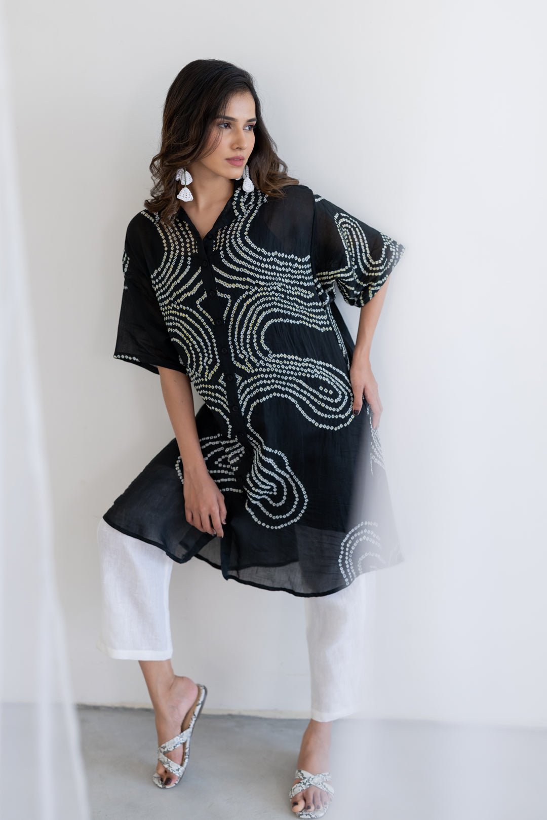 Black Abstract Bandhani Tunic Co-ord Set with Slip