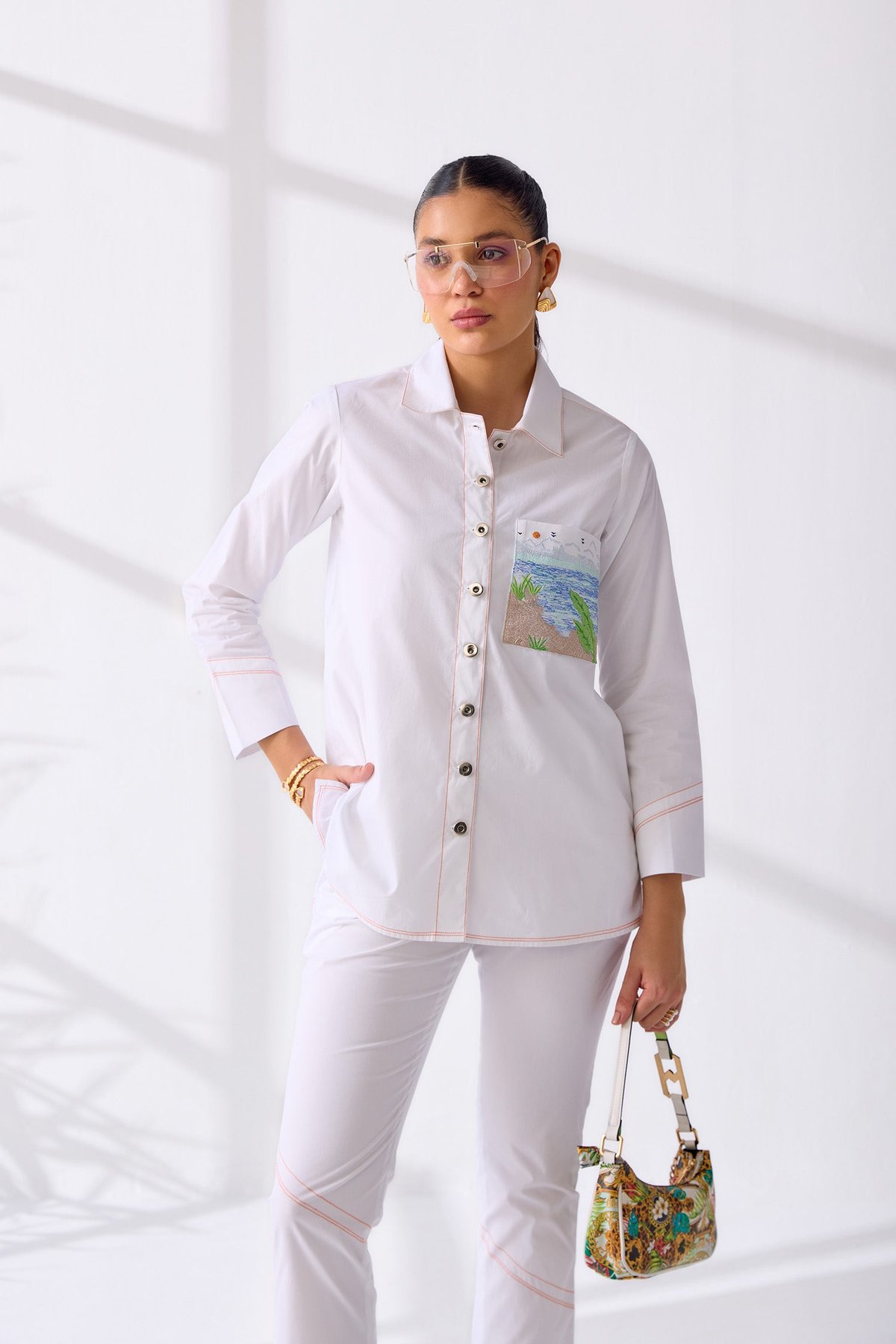 White Cotton Poplin Shirt with Beach Embroidery Pocket