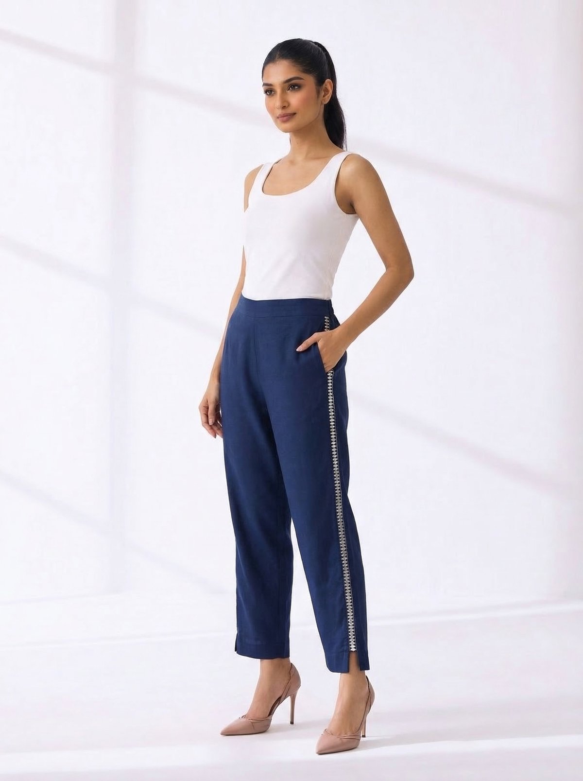 Mirror Embroidered Pant