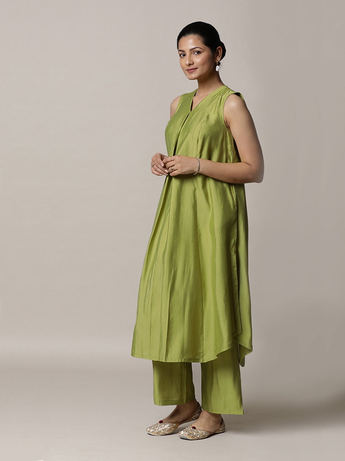 Mirha Rozaana Kurta