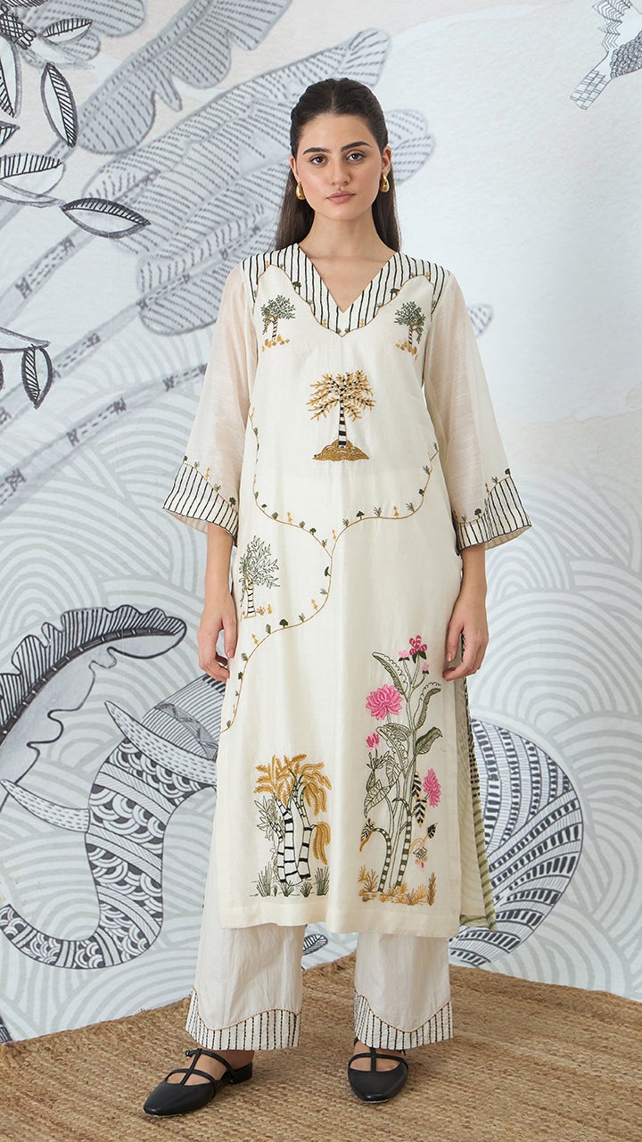 Mountain Embroidery Kurta With Pants
