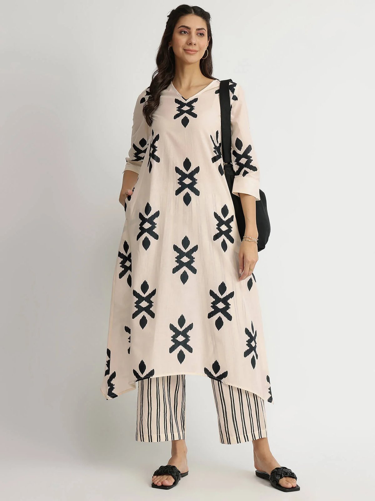Cotton Ikat Geometric Print Kurta - Off-White
