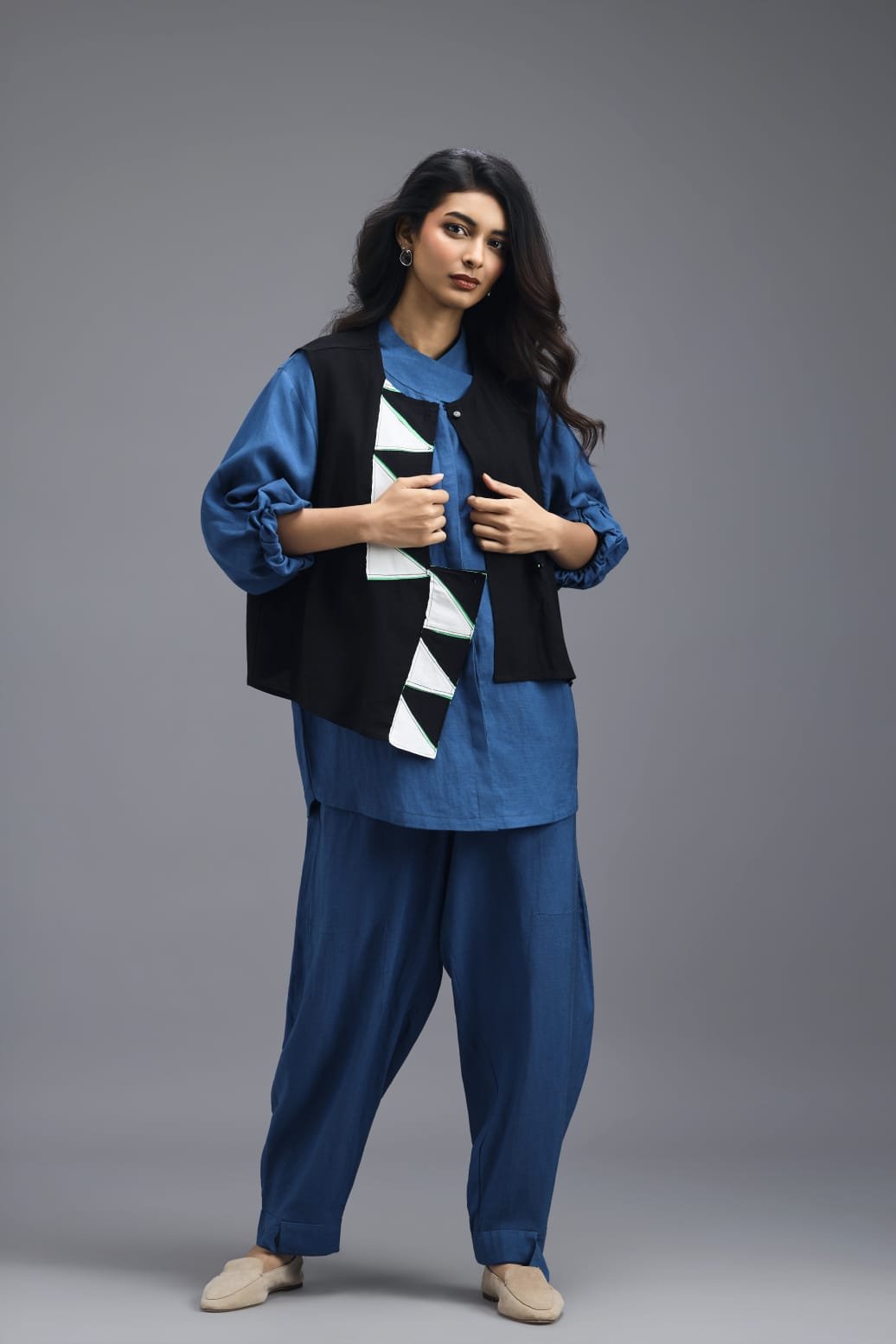 BLUE LINEN SHIRT